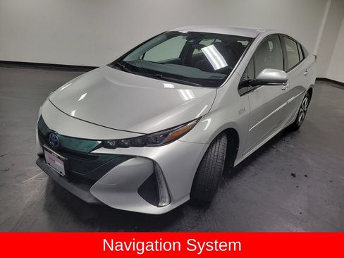 Used 2018 Toyota Prius Prime Plus w/ Protection Package FWD image 4