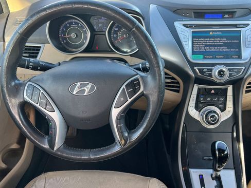 Used 2012 Hyundai Elantra Limited w/ Technology Pkg 5 image 11