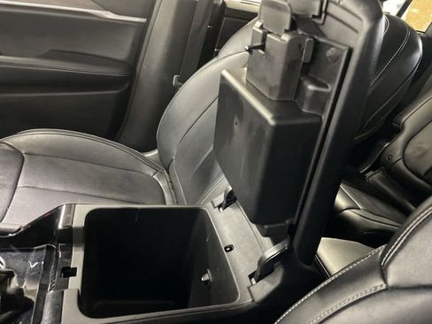 Used 2022 Jeep Grand Cherokee L Limited w/ Luxury Tech Group II image 21