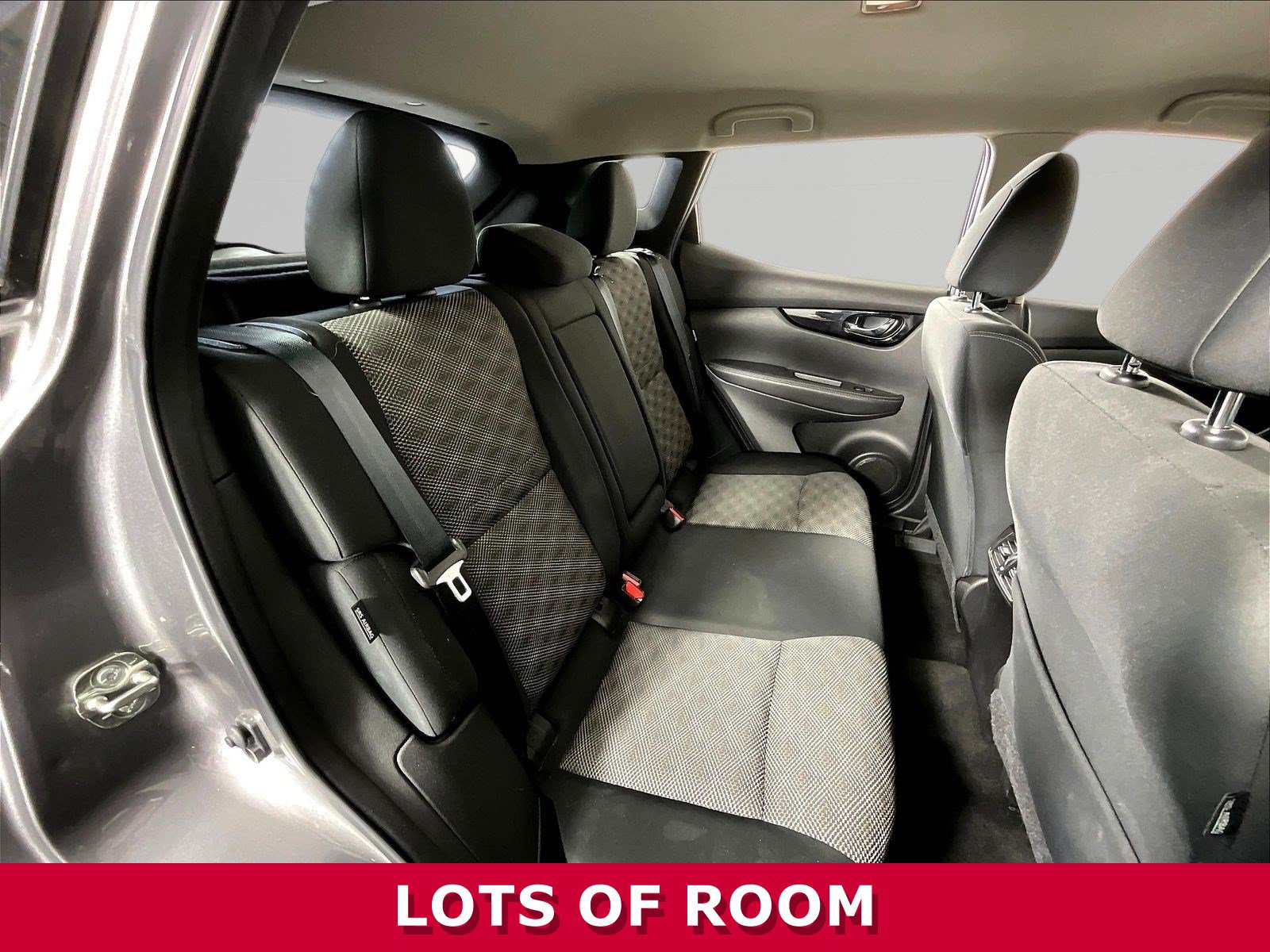 Certified 2022 Nissan Rogue Sport SV AWD/4WD image 24