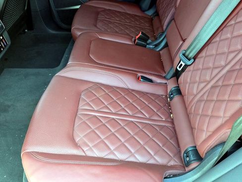 Used 2024 Audi SQ8 Premium Plus image 28