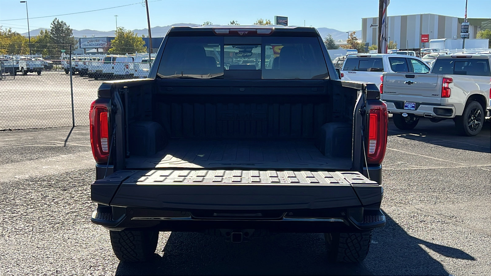 Used 2025 GMC Sierra 1500 AT4X AWD/4WD image 7