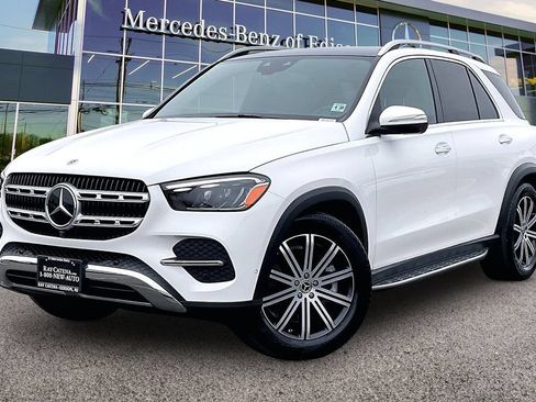 Certified 2025 Mercedes-Benz GLE 450 4MATIC image 9