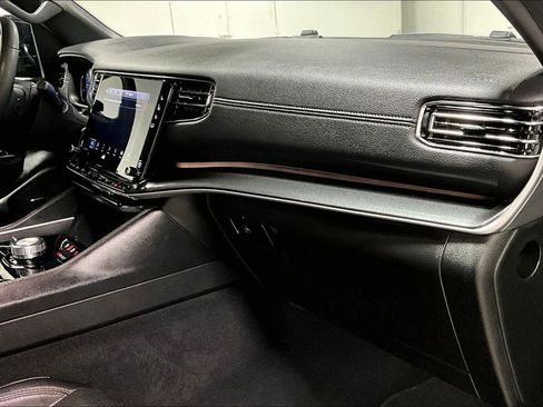 Used 2023 Jeep Wagoneer 4WD w/ Convenience Group I image 19