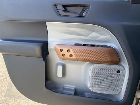 Used 2024 Ford Maverick Lariat image 21