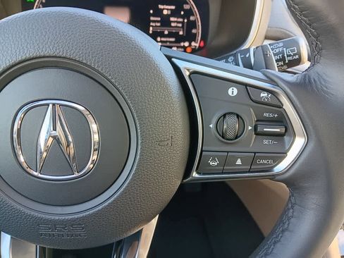 Used 2023 Acura MDX SH-AWD image 25