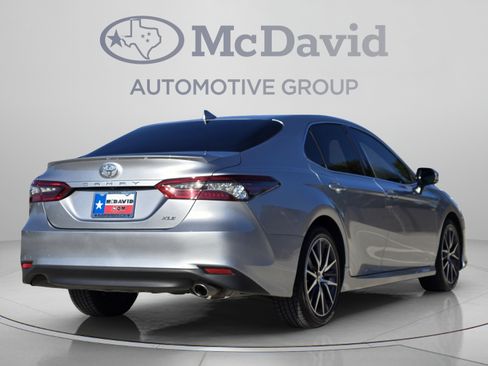 Used 2024 Toyota Camry XLE FWD image 6