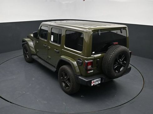 Used 2023 Jeep Wrangler Unlimited Sahara AWD/4WD image 43