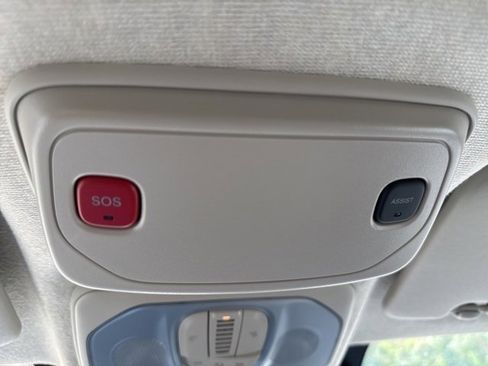 Used 2024 RAM ProMaster 3500 w/ Delivery Van Package image 18