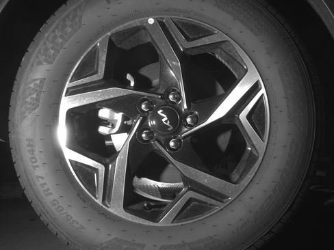 Used 2025 Kia Sportage LX image 15