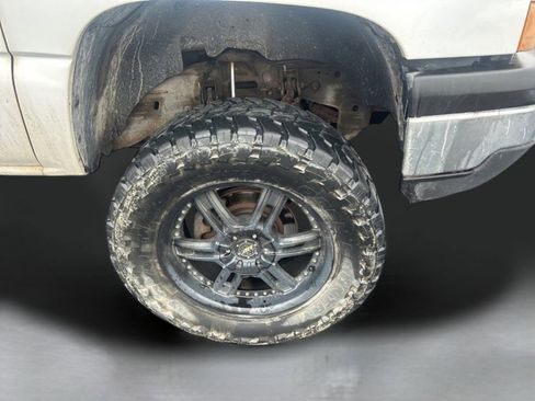 Used 2006 Chevrolet Silverado 1500 LT w/ Silverado Limited Edition image 23