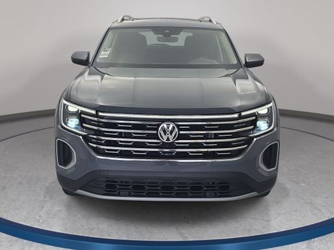 Used 2026 Volkswagen Atlas SEL AWD/4WD image 2