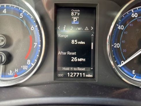 Used 2017 Toyota Corolla SE 50th Anniversary FWD image 11