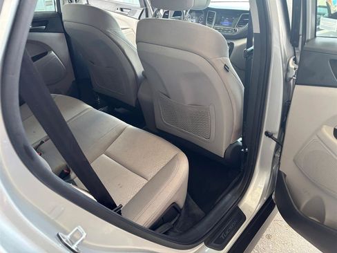 Used 2016 Hyundai Tucson SE FWD image 12