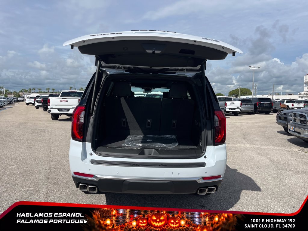 New 2026 GMC Yukon Denali w/ Denali Reserve Package AWD/4WD image 17