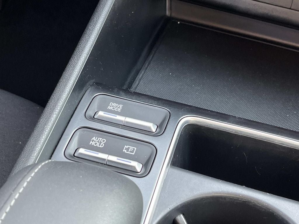 Used 2025 Hyundai Sonata SEL FWD image 14