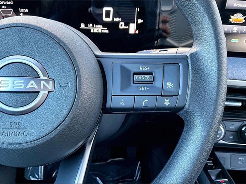 Certified 2025 Nissan Kicks SV w/ Illumination Package image 22