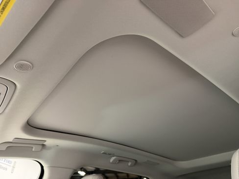 Used 2025 Lincoln Aviator Reserve w/ Equipment Group 201A image 5