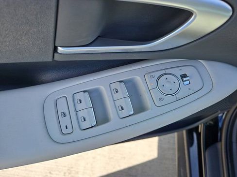 Certified 2025 Hyundai Sonata SE image 16