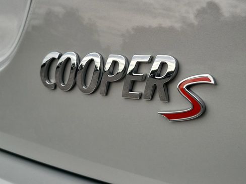 Used 2022 MINI Cooper S w/ Signature Upholstery Package image 8