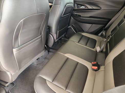 Used 2025 Chevrolet TrailBlazer ACTIV w/ Convenience Package FWD image 32