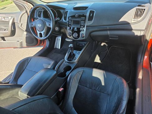 Used 2010 Kia Forte Koup SX w/ Leather Pkg image 13