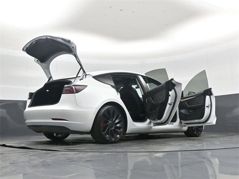 Used 2022 Tesla Model 3 Performance image 54