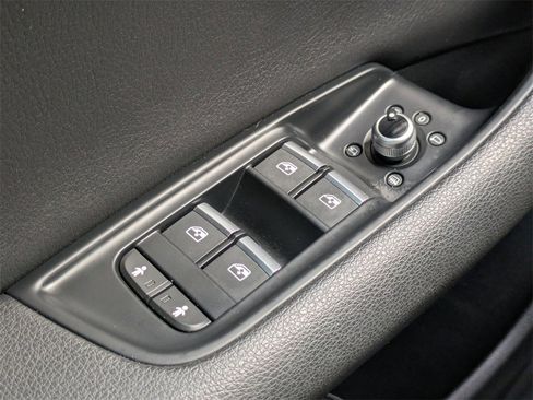 Used 2019 Audi Q7 3.0T Prestige w/ Prestige Package image 27