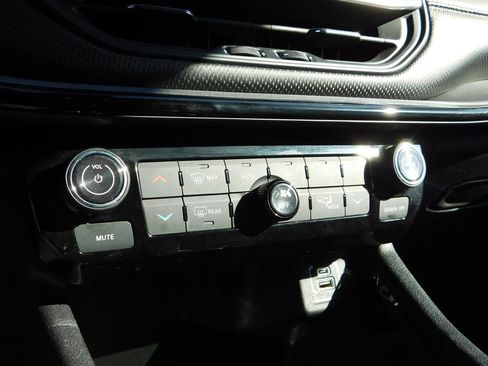 Used 2023 Jeep Compass Trailhawk image 19