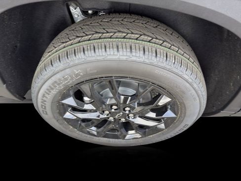 New 2026 Chevrolet Traverse LT w/ Midnight/Sport Edition image 22