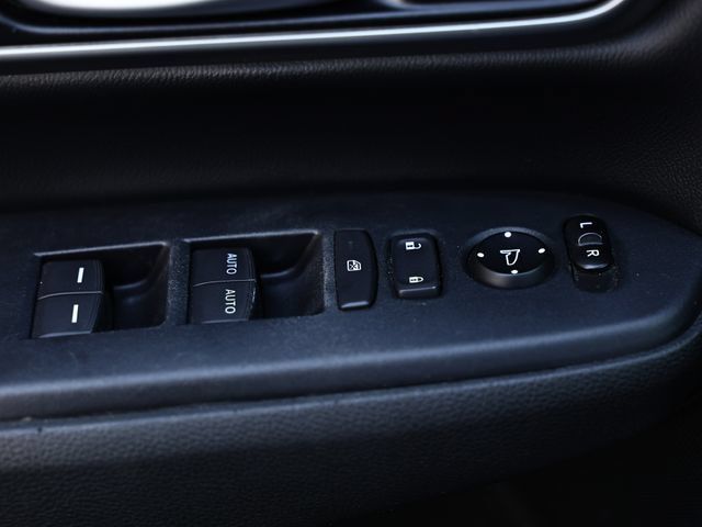 Used 2021 Honda CR-V Touring image 17