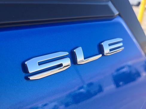 Certified 2024 GMC Terrain SLE w/ Driver Convenience Package FWD image 40