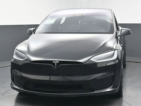 Used 2023 Tesla Model X image 6