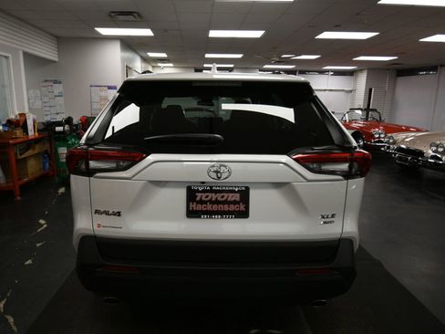 Used 2025 Toyota RAV4 XLE Premium AWD/4WD image 6