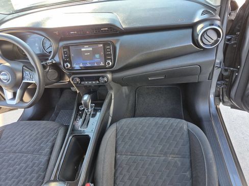 Used 2021 Nissan Kicks SV image 20