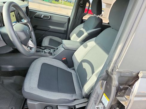 Used 2021 Ford Bronco 4-Door w/ Sasquatch Package image 10