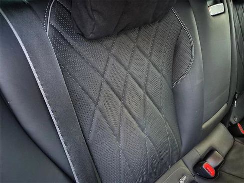 Used 2023 Mercedes-Benz EQS 580 4MATIC Sedan image 20