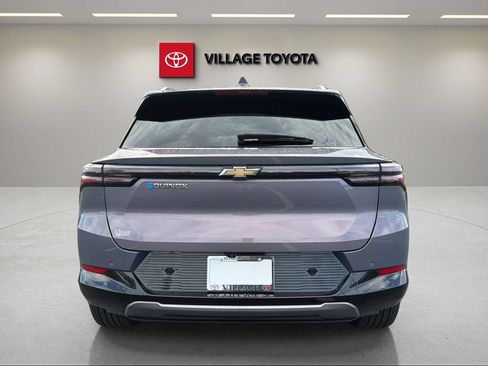 Used 2025 Chevrolet Equinox EV LT w/ Convenience Package FWD image 4