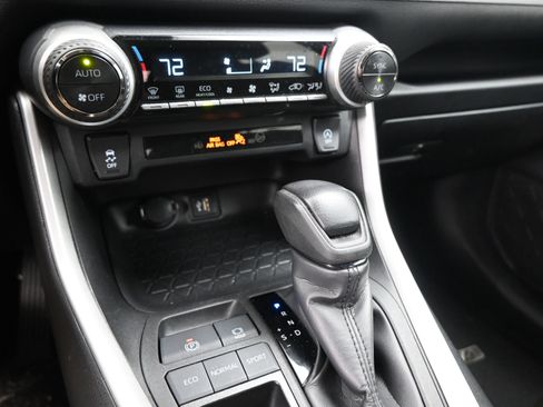 Used 2024 Toyota RAV4 XLE image 14