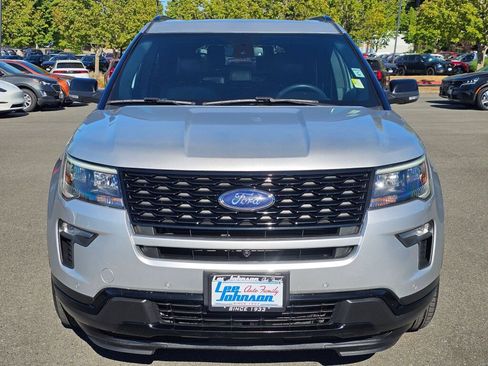 Used 2018 Ford Explorer Sport w/ Equipment Group 401A AWD/4WD image 2