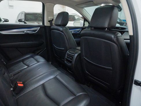 Used 2018 Cadillac XT5 Premium Luxury w/ Driver Assist Package image 31