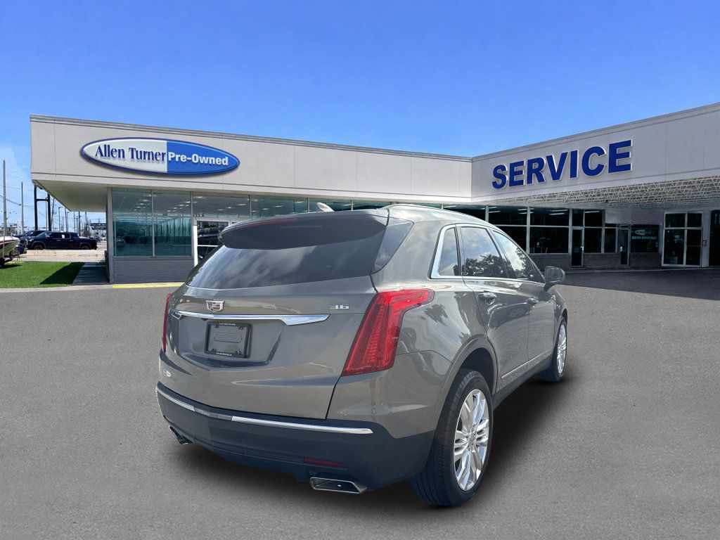 Used 2019 Cadillac XT5 Premium Luxury FWD image 4