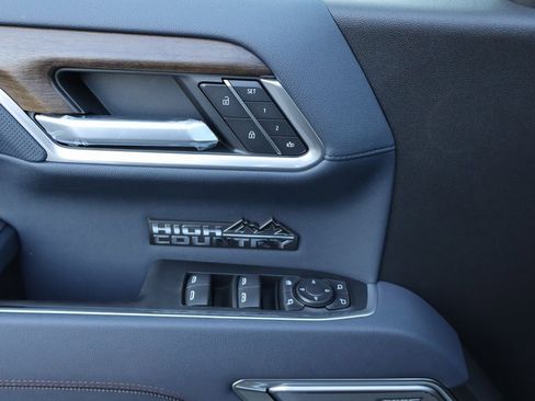 New 2026 Chevrolet Silverado 1500 High Country image 19