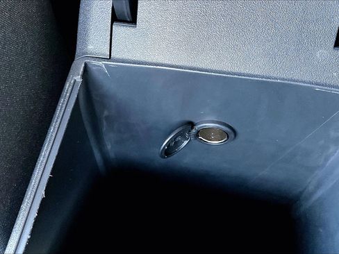 Used 2022 Ford Bronco Wildtrak image 32