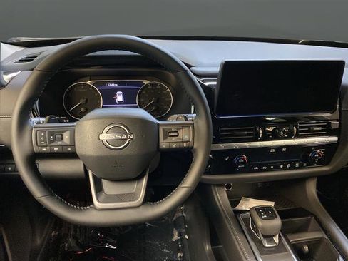 New 2026 Nissan Pathfinder SV image 5