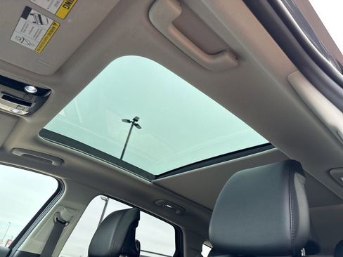 Used 2024 Kia Sportage SX image 15