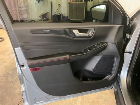 Used 2024 Ford Escape ST-Line w/ Tech Pack #1 AWD/4WD image 10