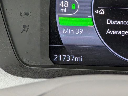 Used 2023 Chevrolet Bolt EUV Premier image 24