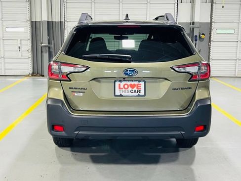 Used 2025 Subaru Outback Onyx Edition AWD/4WD image 17