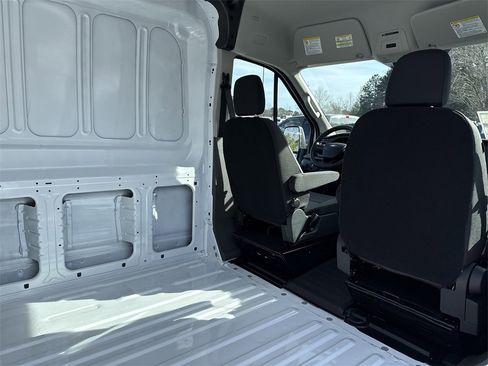 New 2026 Ford Transit 250 148 Medium Roof image 17